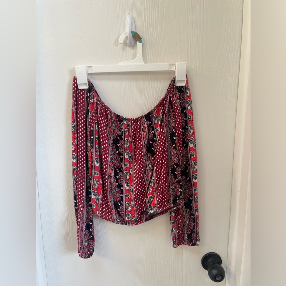 H&M off shoulder top bohemian style top size S